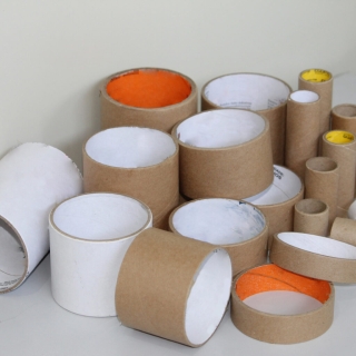 Tubos de papelão para etiquetas Guarulhos Tubos de papel kraft sustentável São Paulo Tubos para indústria têxtil Guarulhos